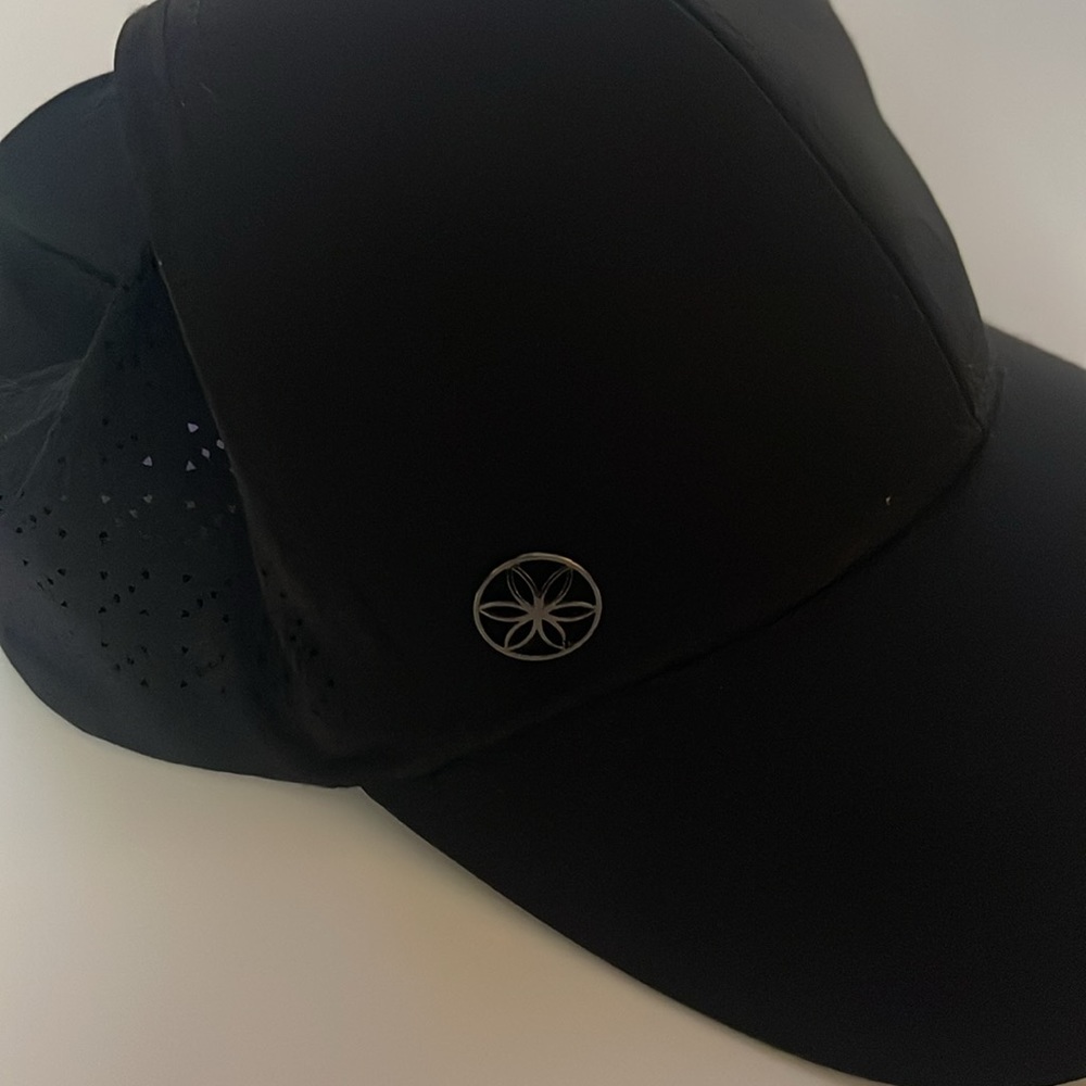 GAIAM Black Baseball Hat - Picture 2 of 5